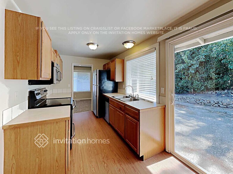 Building Photo - 3802 SW 326th St