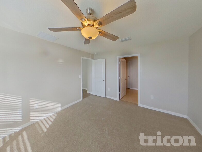 Building Photo - 2007 12th St SE