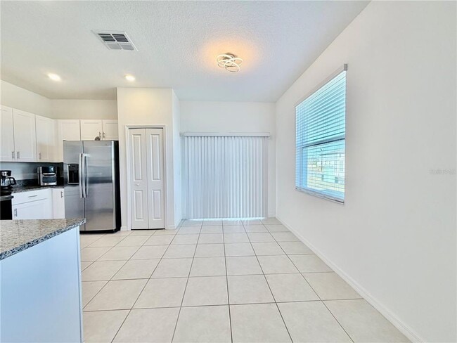 Building Photo - 2580 Sunray Venus Wy