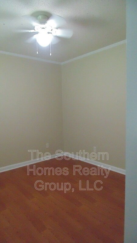 Building Photo - 381 Co Rd 775