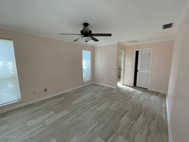 Building Photo - 2205 SW 2nd Terrace