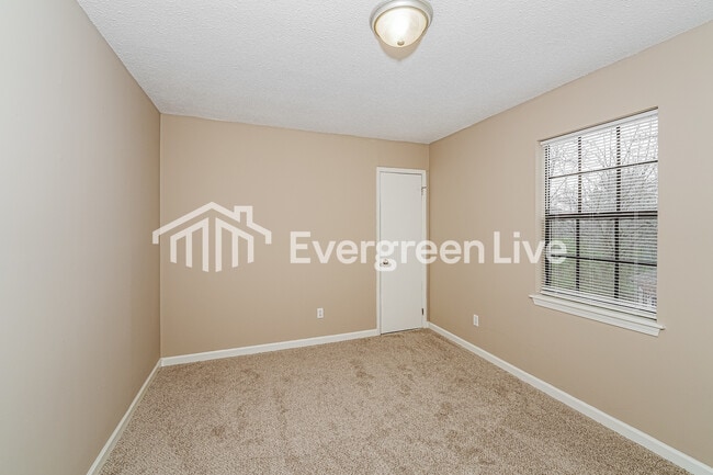 Building Photo - 507 Bennett Dr