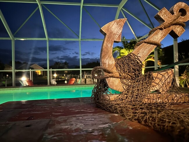 Building Photo - 1001 Mineo Dr