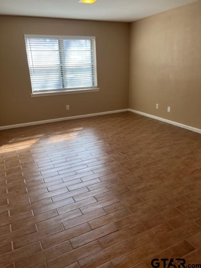 Building Photo - 308 Hanks St