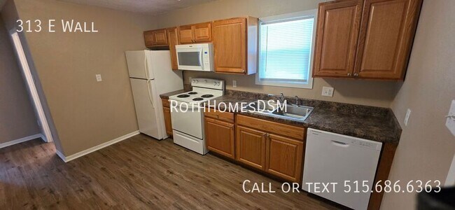 Building Photo - 313 E Wall-