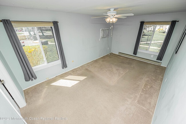 Building Photo - 118 Amberly Dr