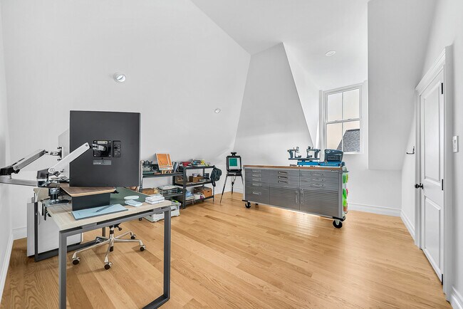 Building Photo - 57 Grampian Way