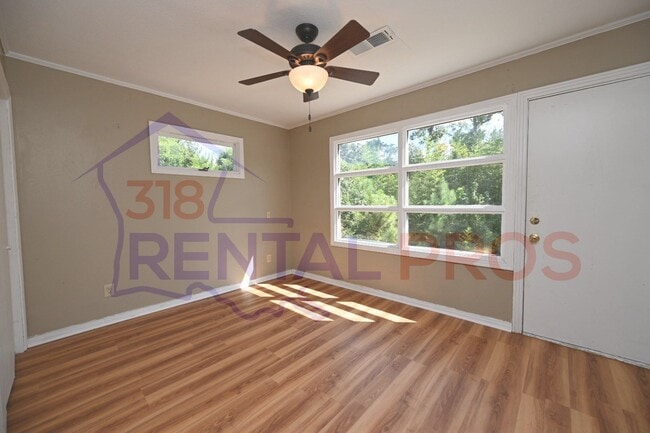 Building Photo - 1707 Lind Dr