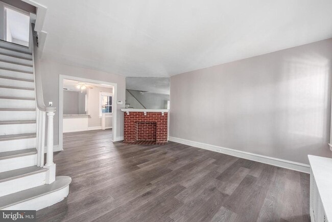 Building Photo - 5645 Lebanon Ave