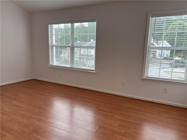 Building Photo - 4162 Howell Park Rd