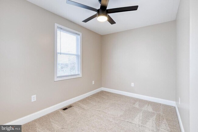 Building Photo - 4011 Evans Chapel Rd