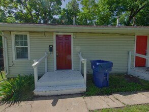 Building Photo - 1608 1/2 S Martinson