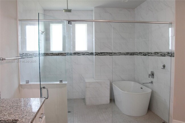 Building Photo - 5231 NW Iredell St