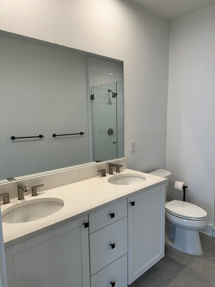 Building Photo - 1253 Wright Ln SE