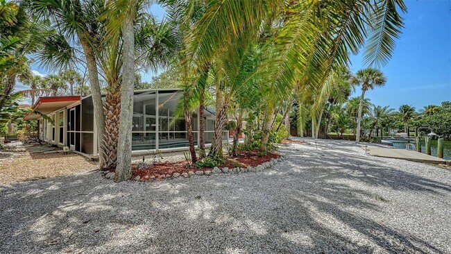 Building Photo - 4830 Higel Ave
