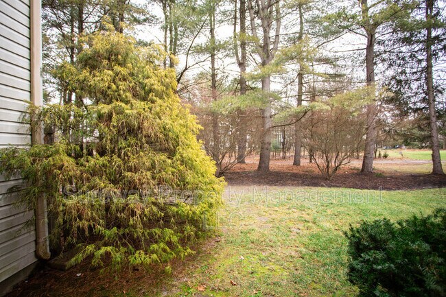 Building Photo - 3 Majestic Way