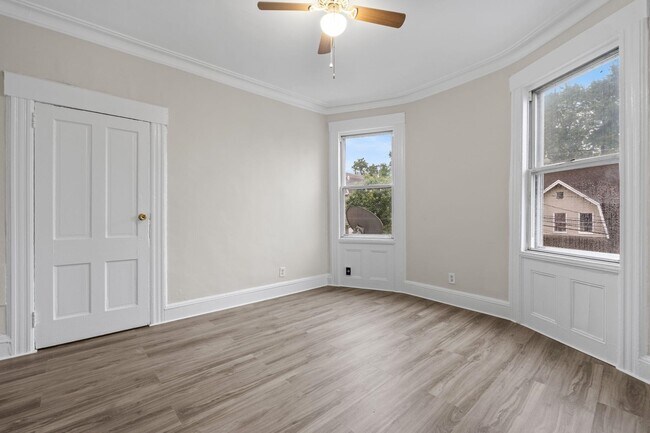 Building Photo - 292 Claremont Ave