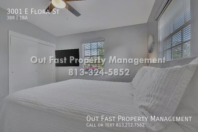 Building Photo - 3001 E Flora St