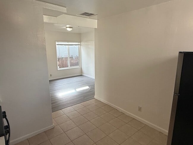 Building Photo - 317 45th St