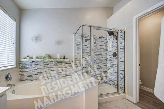 Building Photo - 17526 W Coyote Trail Dr