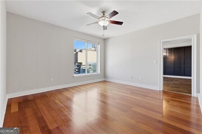 Building Photo - 285 Centennial Olympic Dr