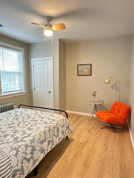 Building Photo - 5640 Beacon St