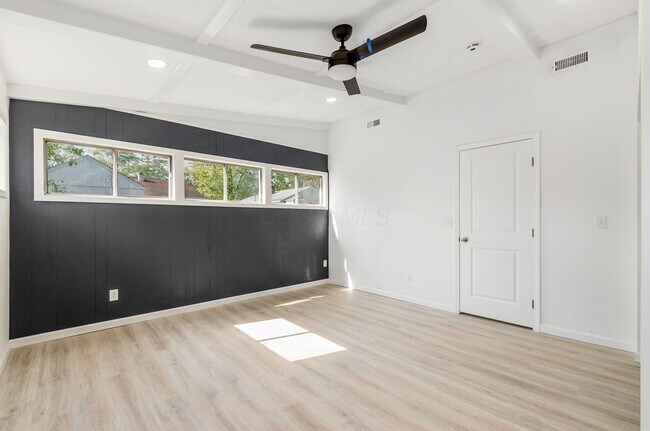 Building Photo - 2263 Dawnlight Ave