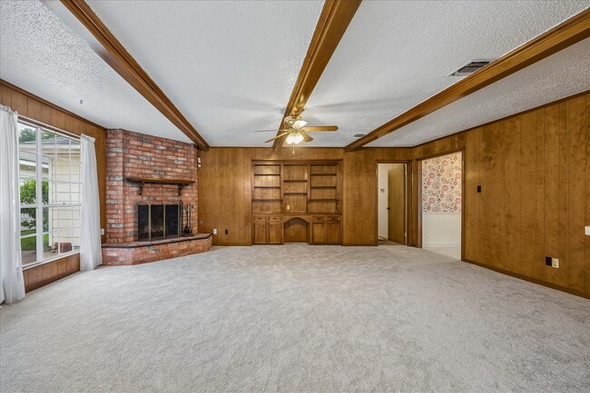 Building Photo - 11926 Waldemar Dr