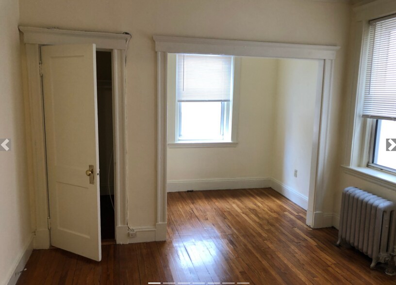 Building Photo - 69 Park Dr