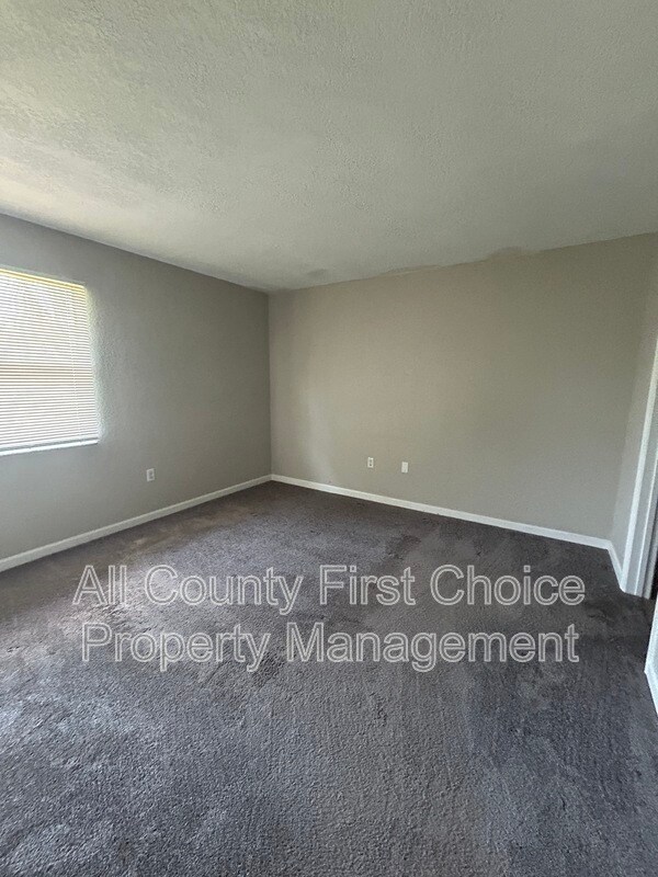 Building Photo - 12293 Sailwinds Dr