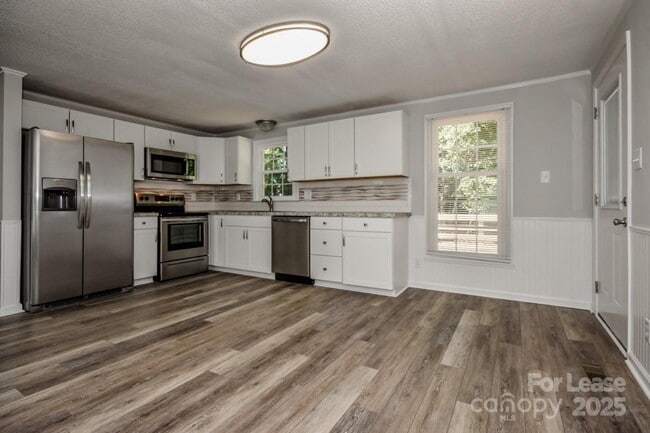 Building Photo - 4792 NC-73