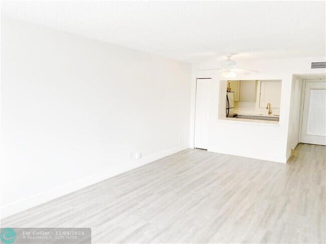 Building Photo - 6505 Winfield Blvd
