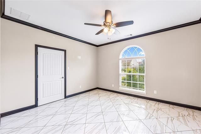 Building Photo - 5602 Willowbrook Dr