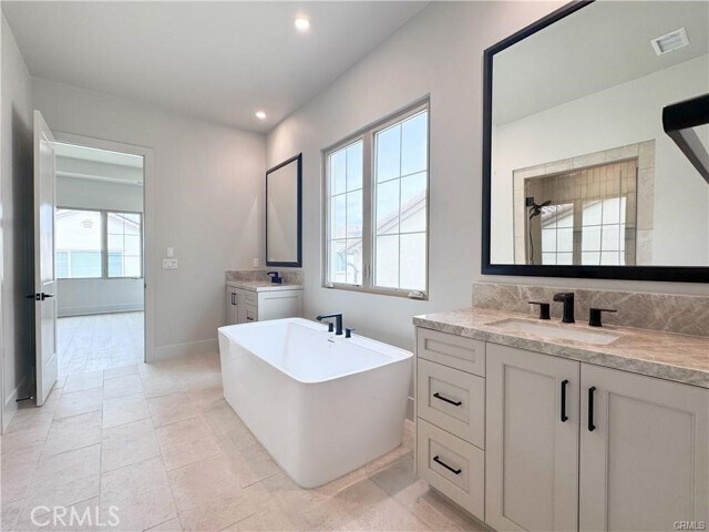 Building Photo - 121 Bozeman