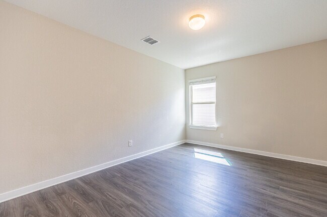 Building Photo - 10583 Penelope Way