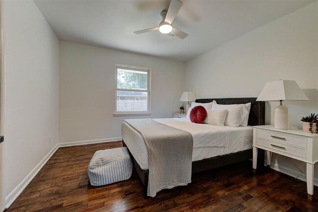 Building Photo - 1510 Melrose Dr