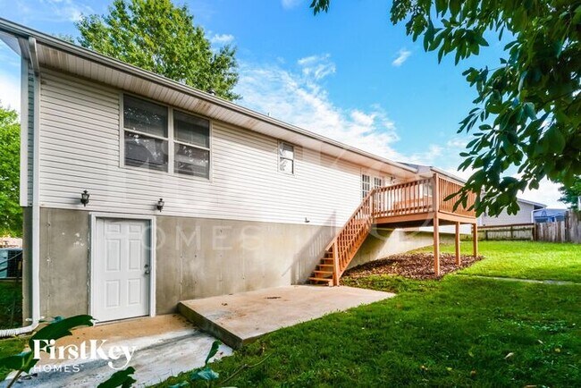 Building Photo - 2134 Willow Trace Dr