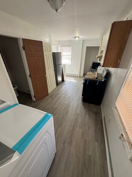 Building Photo - 42 Summit Ave