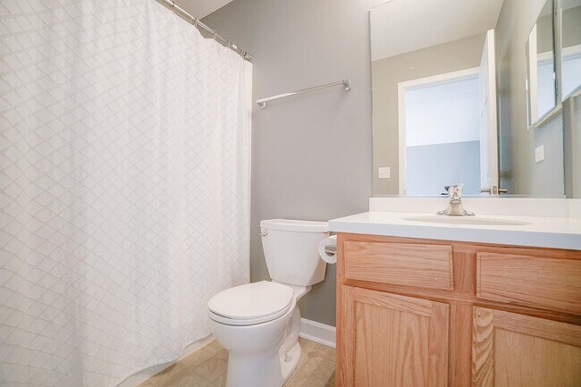 Building Photo - 553 Telluride Dr