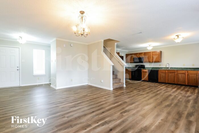 Building Photo - 10964 Sweetsen Rd