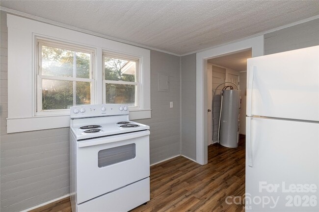 Building Photo - 109 Cleveland Ave