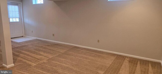 Building Photo - 10129 Peanut Mill Dr