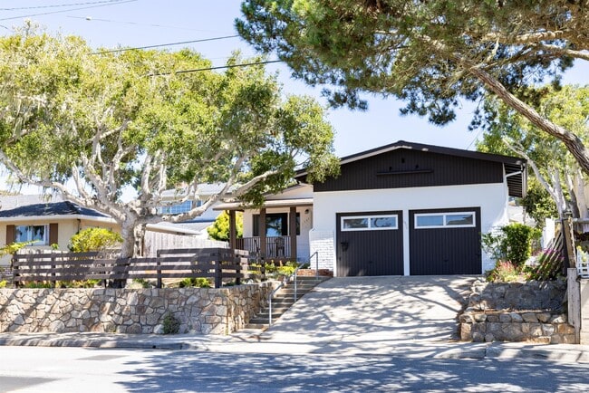 Building Photo - 1571 David Ave