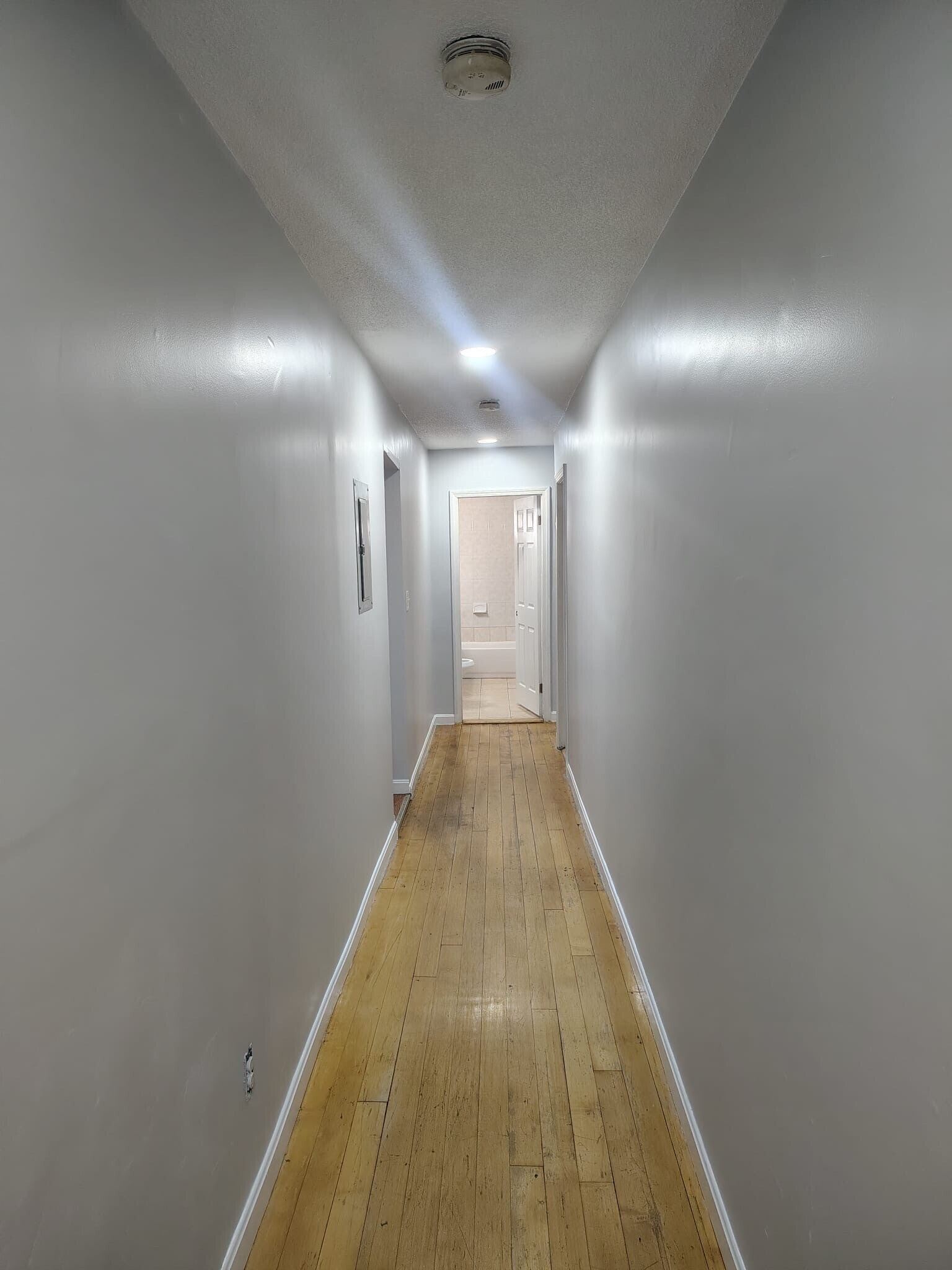 Building Photo - 206 Spring St
