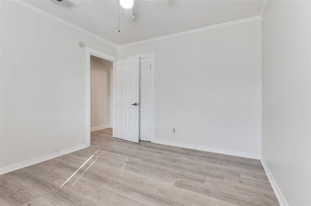 Building Photo - 222 Moore St