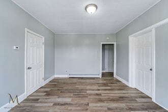 Building Photo - 27-29 Hillman St