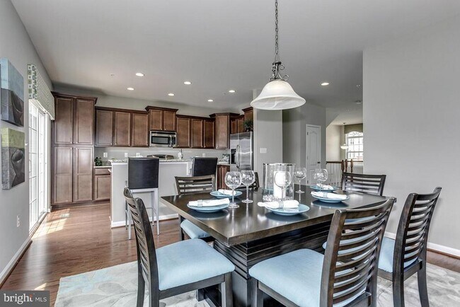 Building Photo - 8603 Crooked Tree Ln