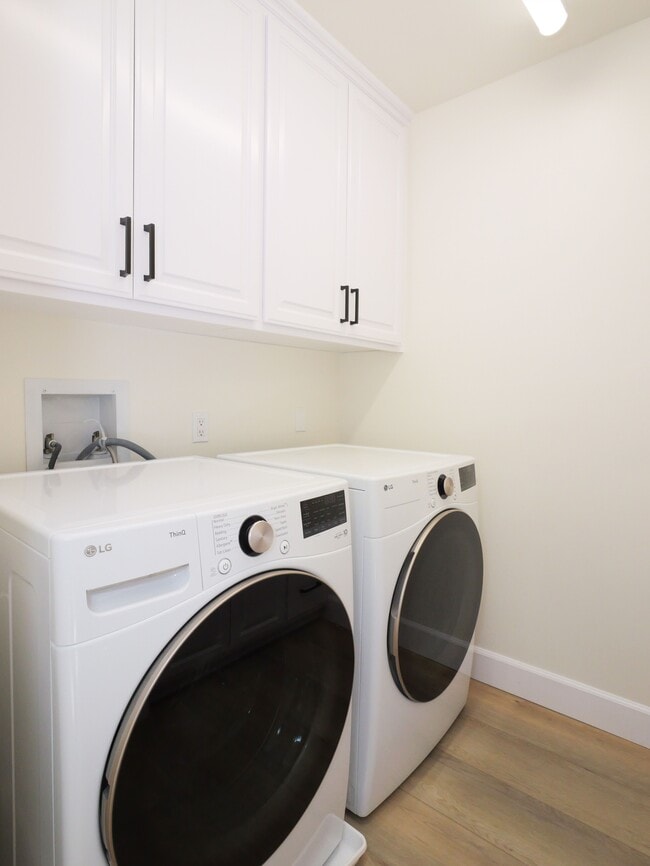 Building Photo - 108 Vía Mesa Grande