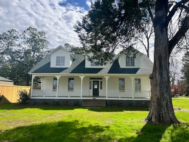 Primary Photo - 681 Davis Lake Rd