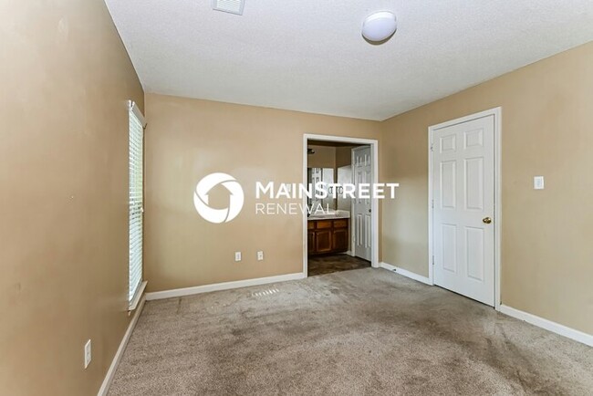 Building Photo - 8104 Longbranch Dr